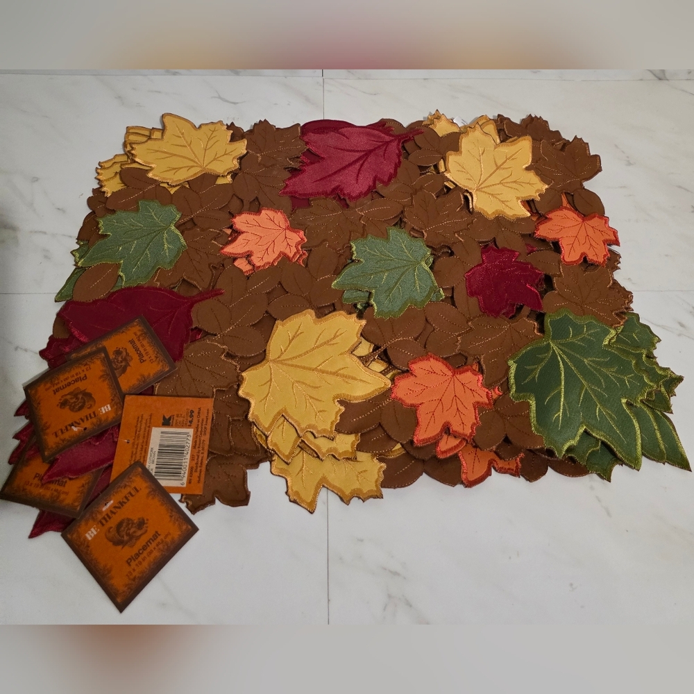 NWT Fall Placemats - Set of 6 - Thanksgiving Table Mats Fall Autumn Maple Leaf